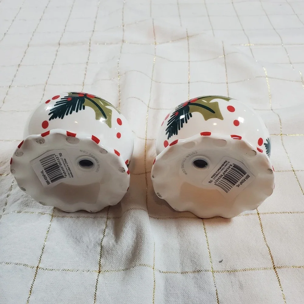 Cotton Colors By Laura Johnson‎ Christmas Holly Ruffle Salt & Pepper Shakers NWT